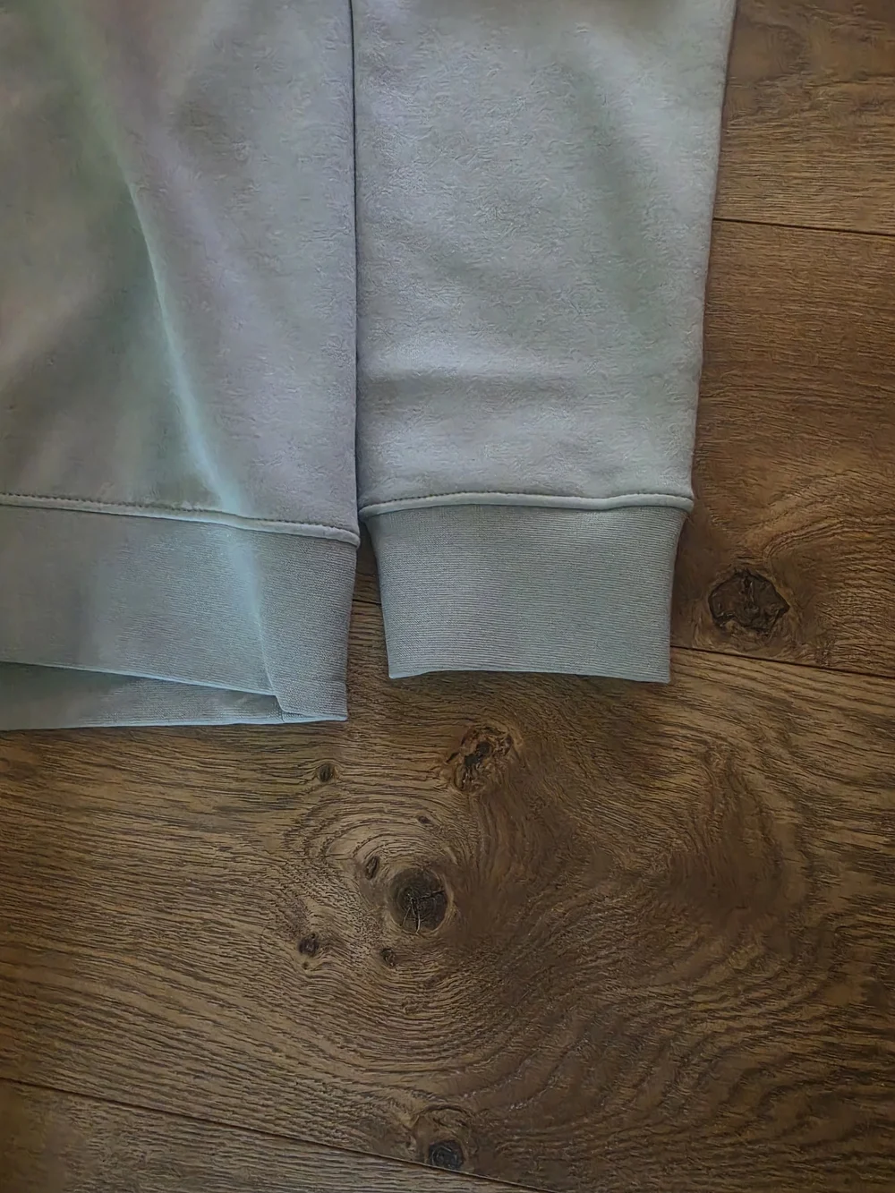 Kenneth Cole Mint Green Crewneck Sweatshirt - Picture 4 of 5